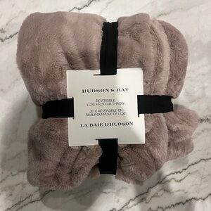 Hudson Bay faux fur reversible throw brand new unopened from The Bay